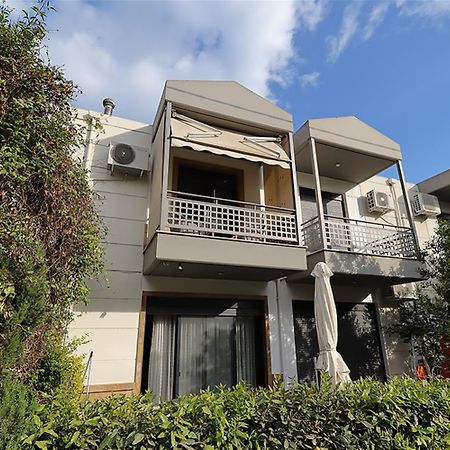 Mema'S Maisonette! Nea Fokea Exterior photo
